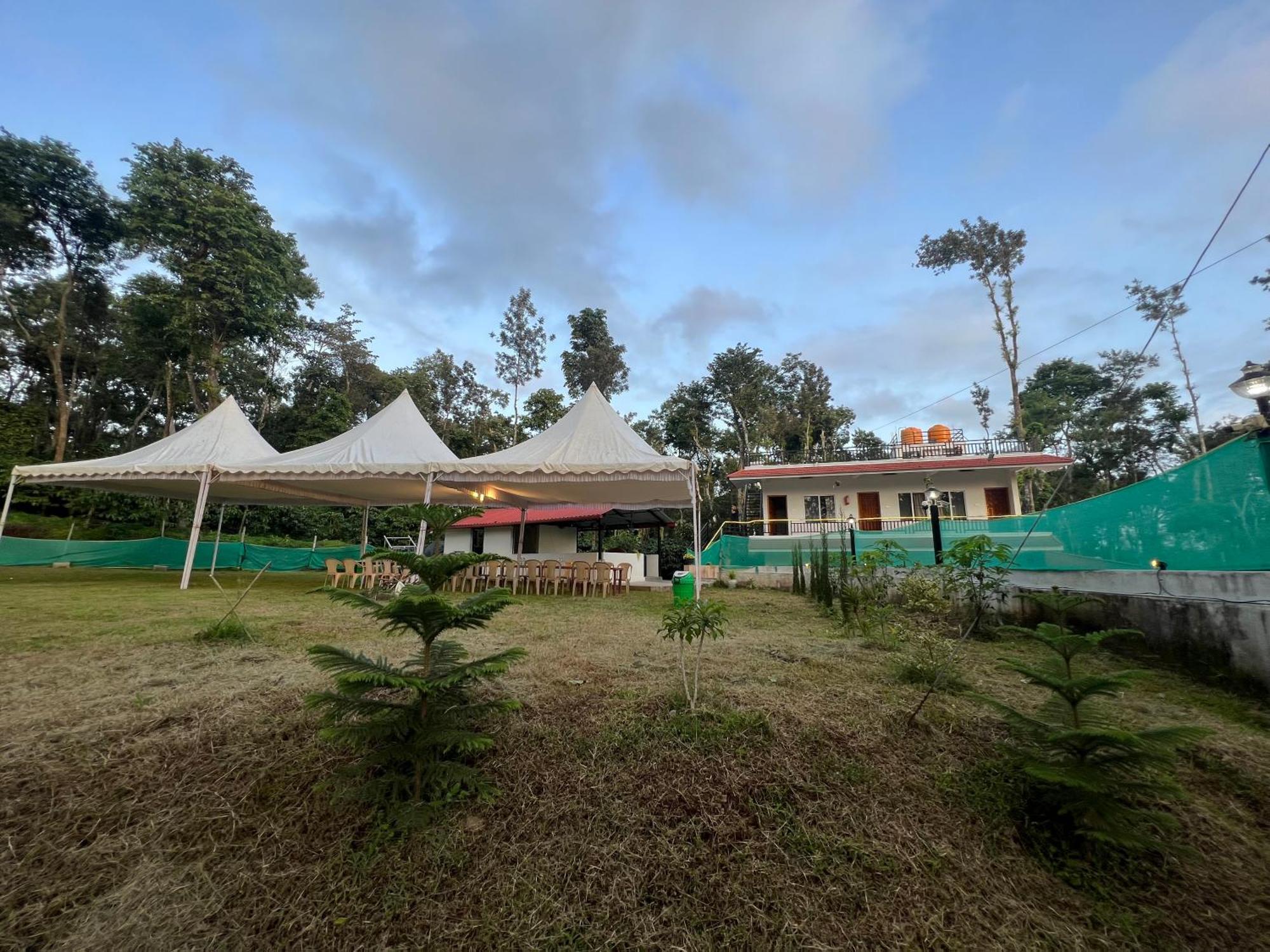 Sri Lakshmi Estates Apartment Siddapura  Exterior photo